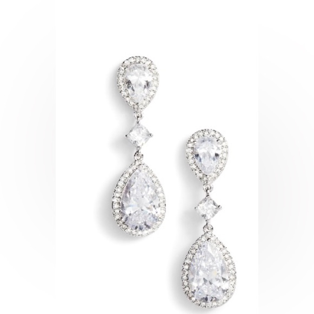 BRAND NEW Nadri Deop Earrings